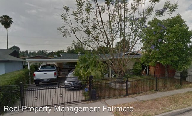 Building Photo - 18817 Galleano St