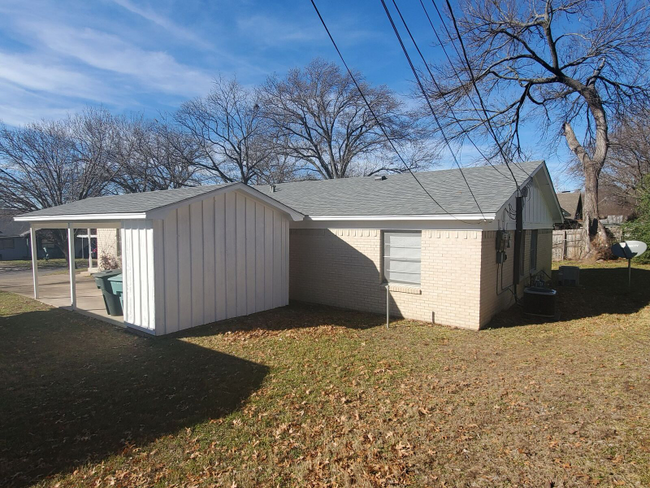 Building Photo - 1439 S Rusk St