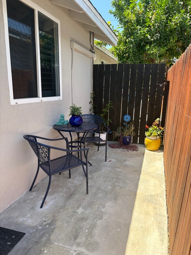 Building Photo - 22131 Palos Verdes Blvd