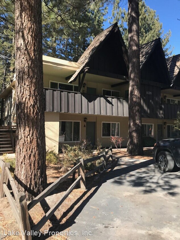 1128 Herbert Ave, South Lake Tahoe, CA 96150 House Rental in South