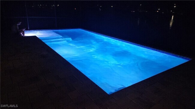 Foto del edificio - 702 NW 30th Pl