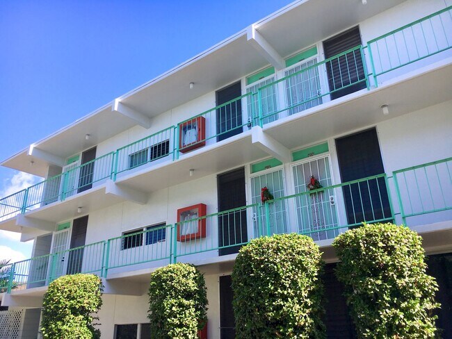 Foto del edificio - 3340 Campbell Ave