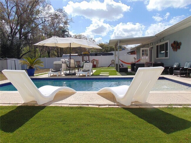 Foto del edificio - 4706 Tampa Downs Blvd