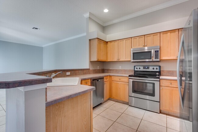 Foto del edificio - 14185 Greentree Dr