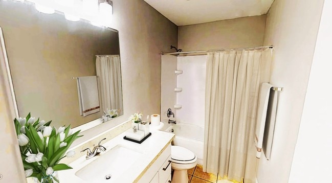 Building Photo - My Home at Lakeview