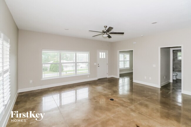 Foto del edificio - 218 Forest Park Ln