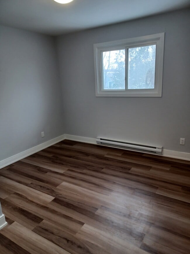 Building Photo - 32 Washburn St