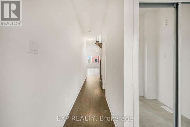 Building Photo - 25 Canvas Crescent