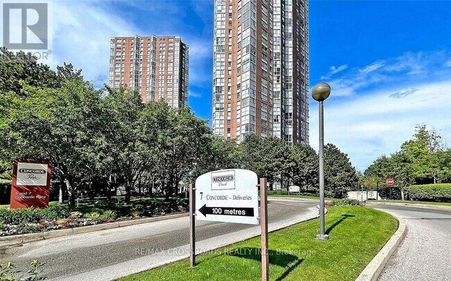 Building Photo - 7 Concorde Pl