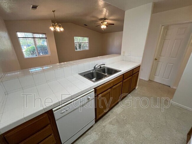 Foto del edificio - 94 N Fourth