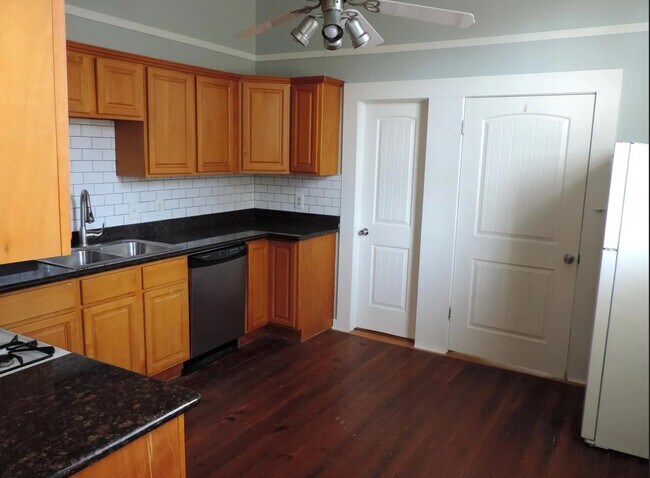 Foto del edificio - 3501 Annunciation St