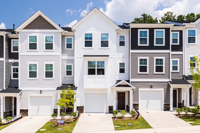 Photo - 1106 Shoreside Dr Townhome