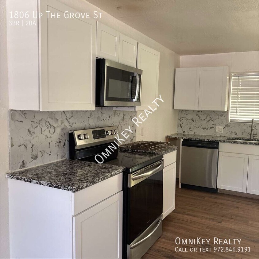 Foto principal - 1806 Up the Grove St