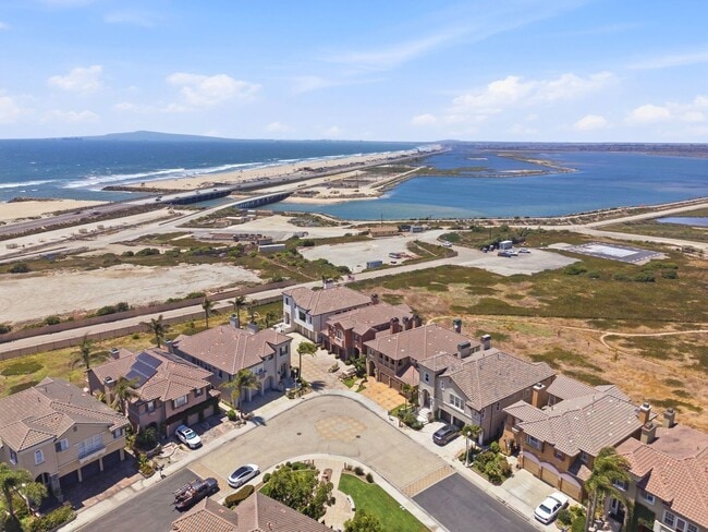 Foto del edificio - Luxury Coastal Living in Guard-Gated Ocean Colony