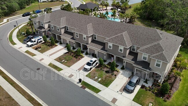 Building Photo - 10340 Oakside Dr