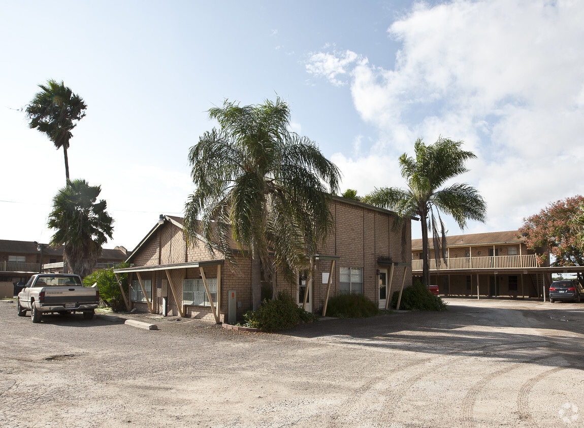 Primary Photo - Timbers Apartments