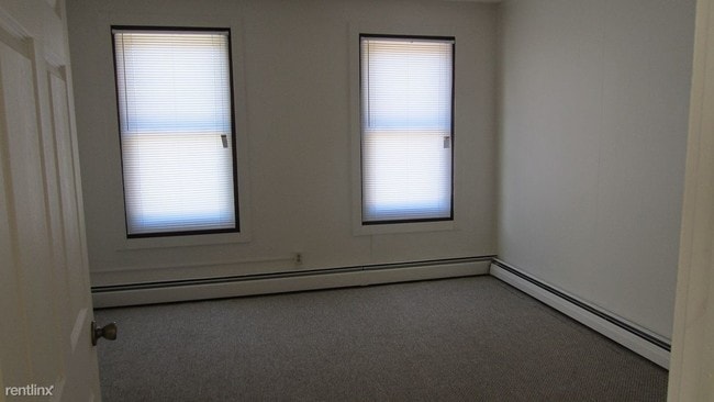 Building Photo - 244 Kimberly Ave