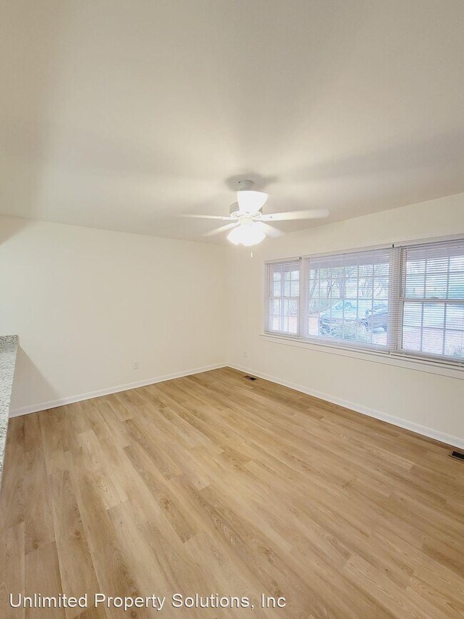 Building Photo - 3 br, 2 bath House - 246 Lullwater Drive