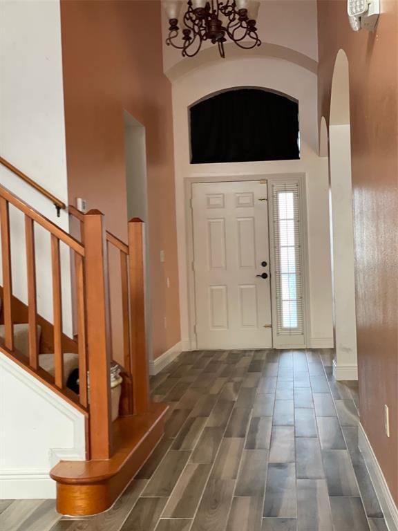 Building Photo - 223 Casterton Cir
