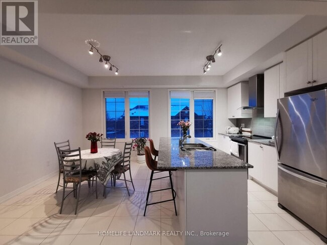 Photo du bâtiment - 84 Lady Dolores Ave