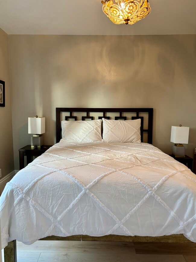 Photo - 79 Coleridge St House