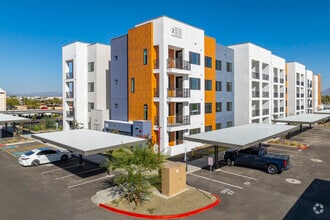 Building Photo - Harwood