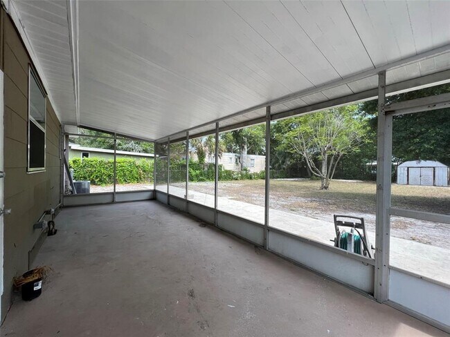 Building Photo - 919 Jeffords St