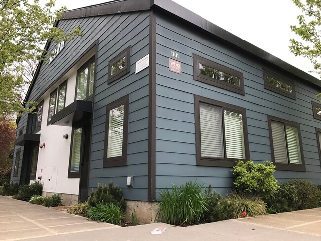 Building Photo - 1101 SE Sherman St
