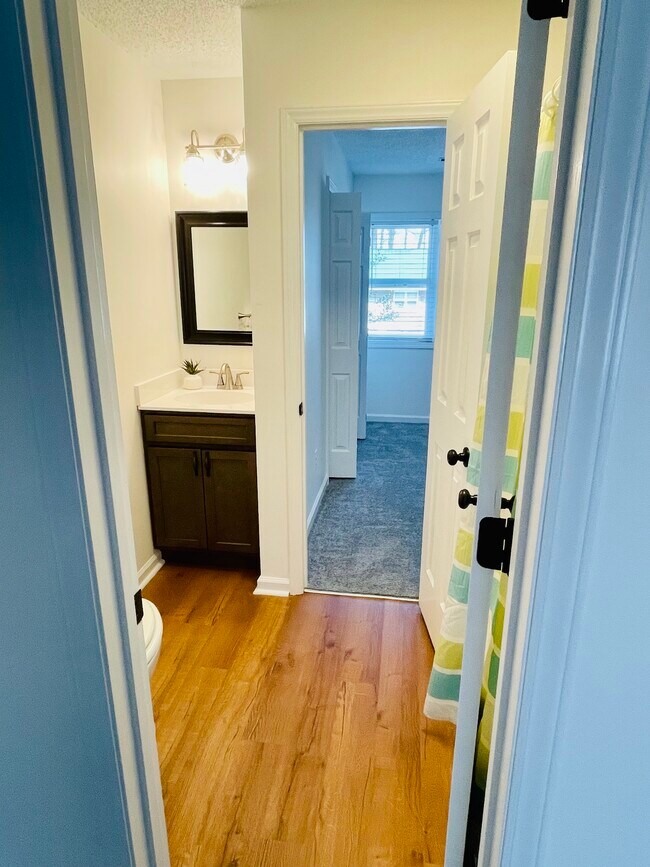 Baño en planta superior - 125 Dean Archer Rd