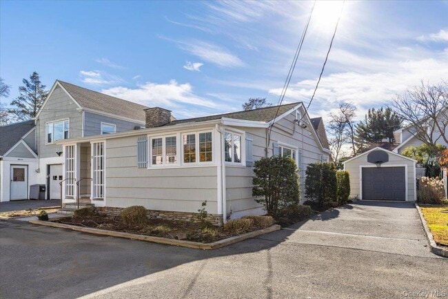 Building Photo - 12 Ridgeland Terrace