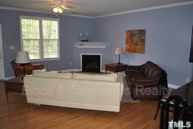 Foto del edificio - 2229 Long Pine Ln