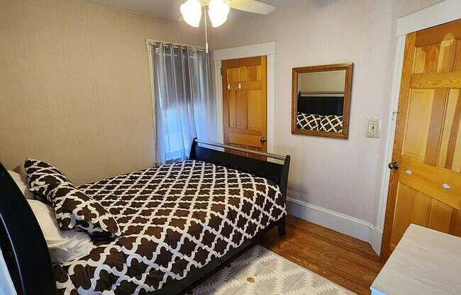 Foto del edificio - 159 Bolton St