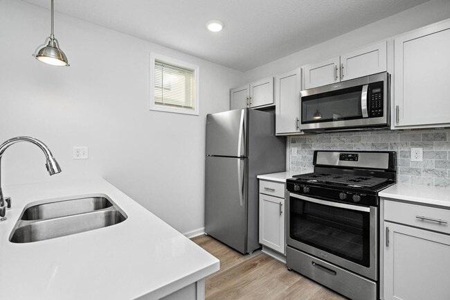 Building Photo - 2109 Aldrich Ave S