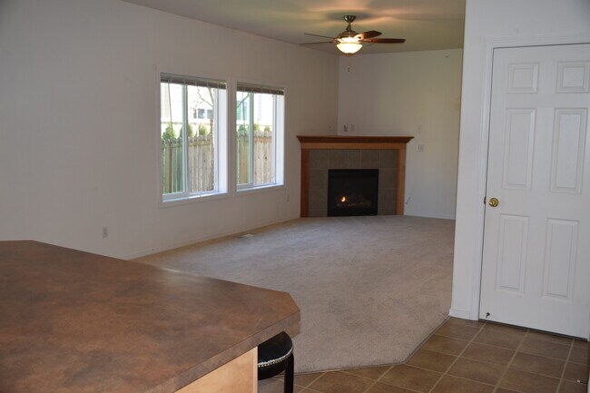 Foto del edificio - 6321 NE 59th Ct