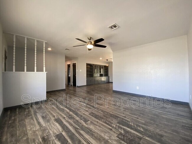 Building Photo - 16383 Possum Creek Rd