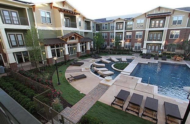 Foto del edificio - 3225 Grapevine Mills Blvd N