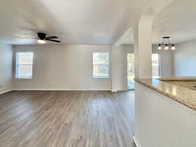 Foto del edificio - 6915 Opal Cliffs