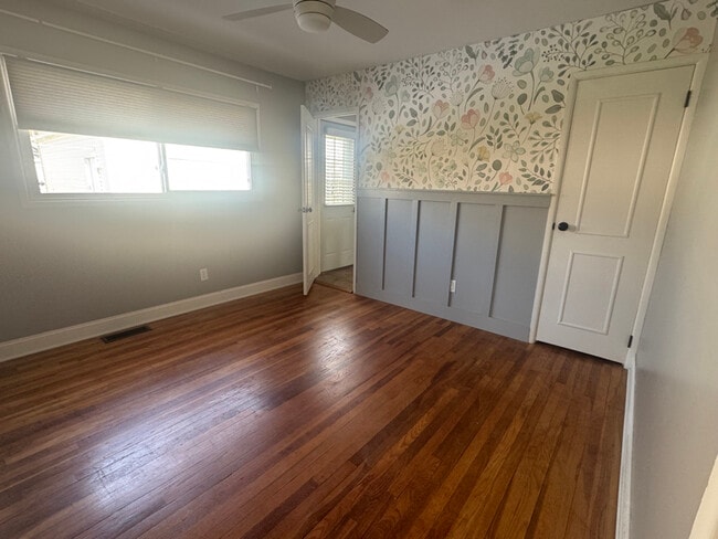 Building Photo - 2666 Shrewsbury Rd