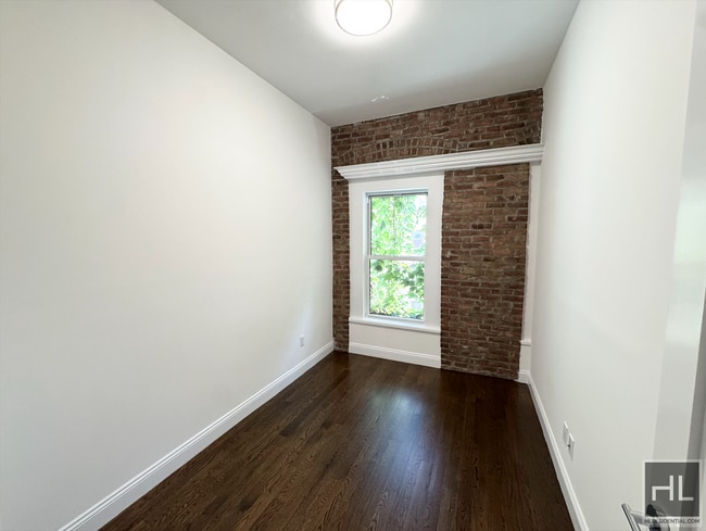 Building Photo - EAST 60 STREET