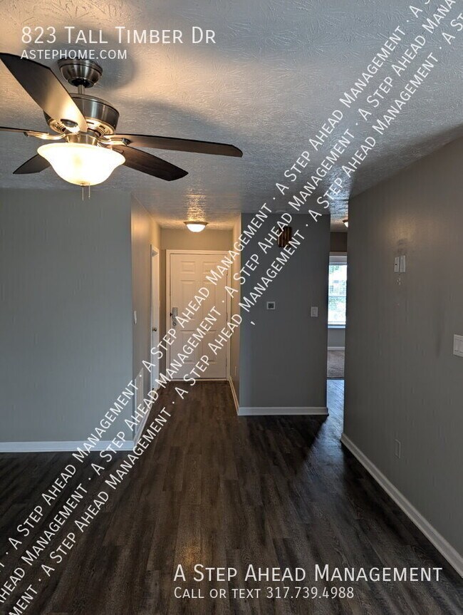 Foto del edificio - 823 Tall Timber Dr
