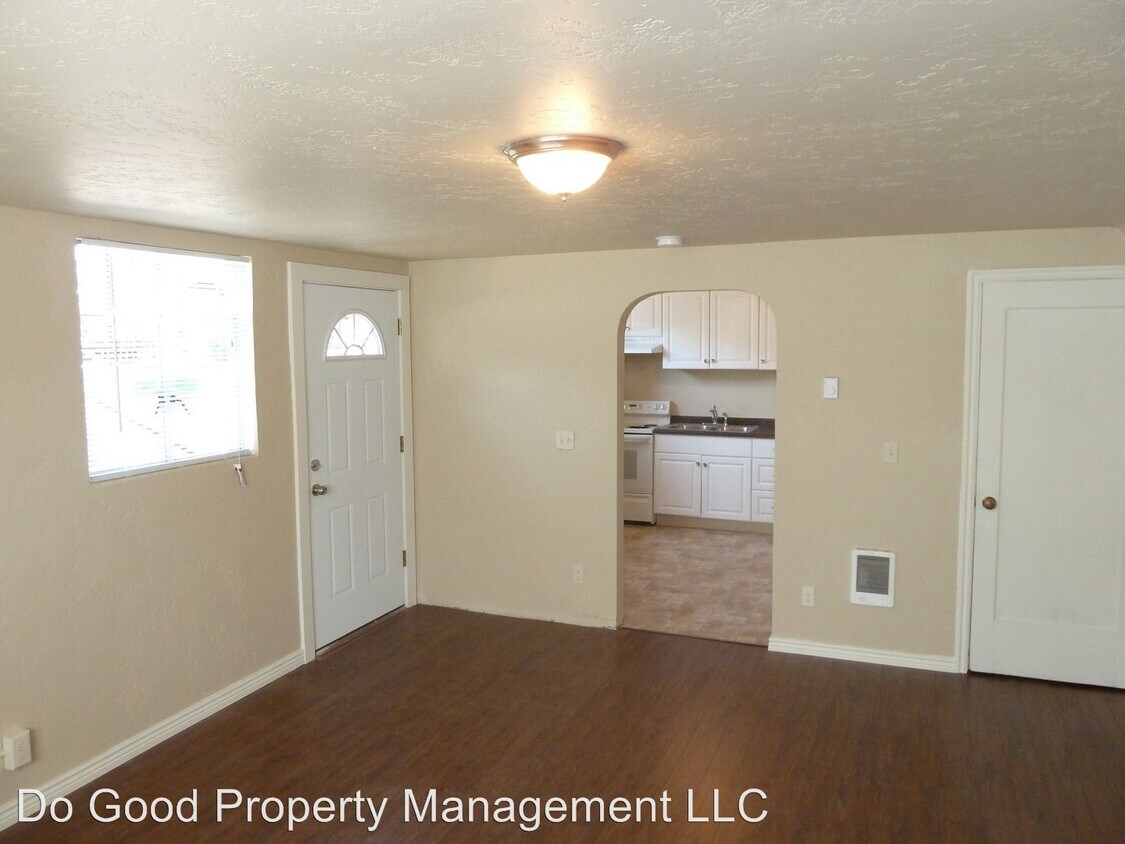 Primary Photo - 811 N 13th St