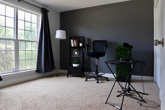 Foto del edificio - 202 Gemstone Ct