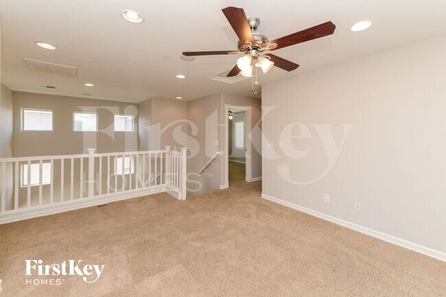 Foto del edificio - 5632 N Balsam St