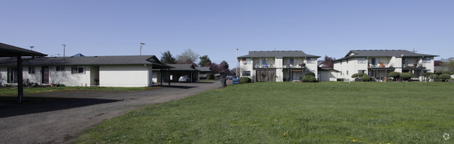 Foto del edificio - The Pines Apartments