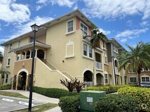 Building Photo - 8900 NW 107th Ct