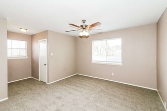 Building Photo - 22507 Red River Dr