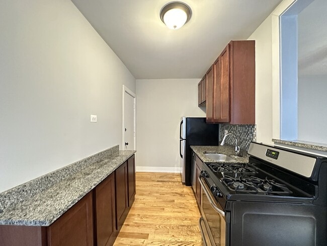 Building Photo - 2847 N Orchard St