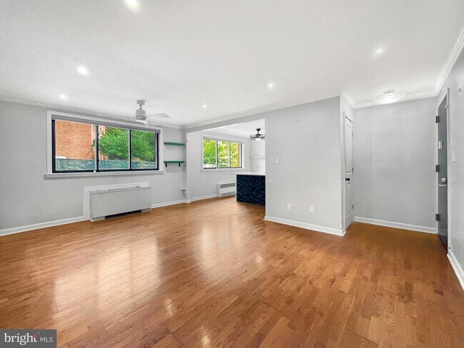 Foto del edificio - 2725 39th St NW