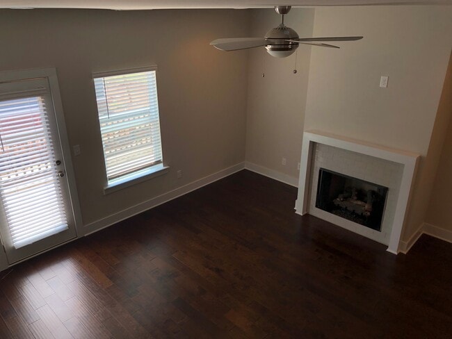 Building Photo - 3792 Oxford Cir