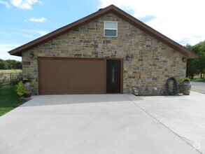Building Photo - 8033 Lax Dr